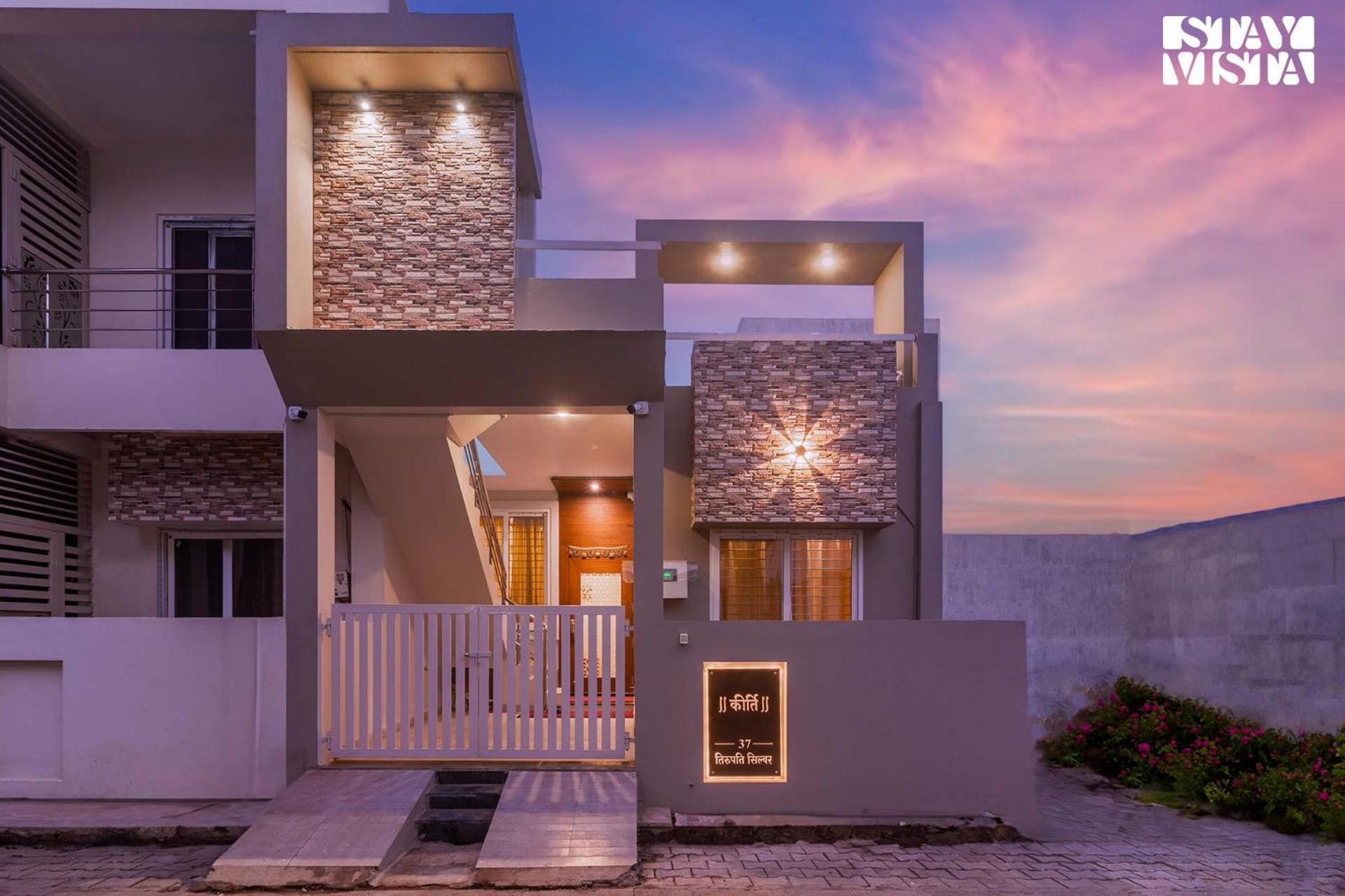 Stayvista'S Villa Orchid - 8 Min Away From Mahakaleshwar Ujjain Buitenkant foto